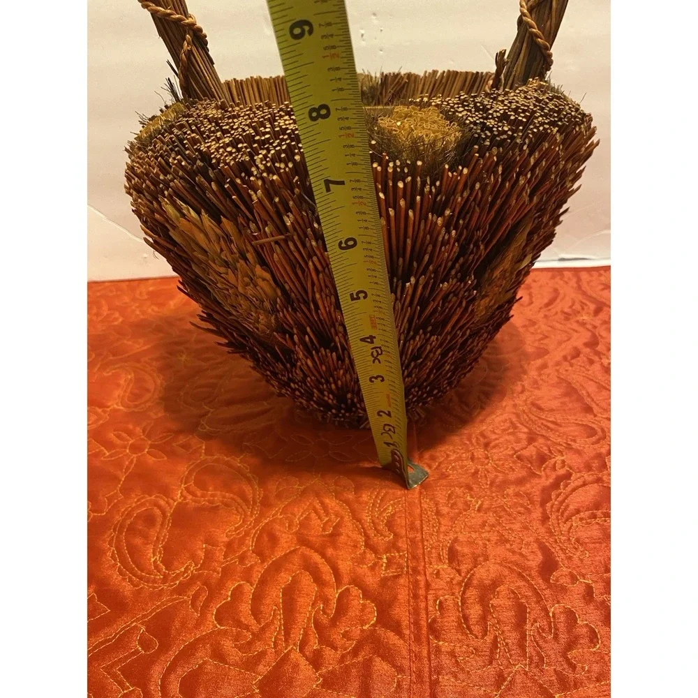 Vintage Handmade Pine Needle Basket‎ Medium Decorative Straw Dark Light Folk Art